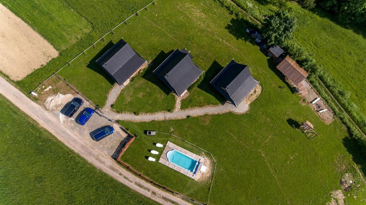 Chatki Niwki U Zboja Krościenko Buitenkant foto